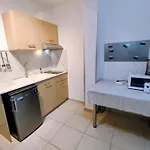 Ilida Apartment *