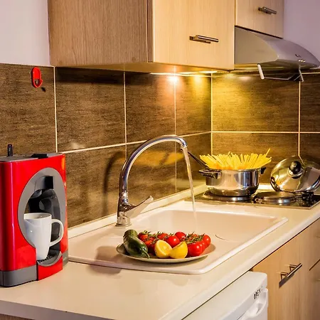 Ilida Apartman Néa Péramos